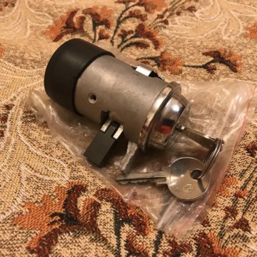 Новый центральный замок с выкидным ключом – купить в Москве, цена 700 ...