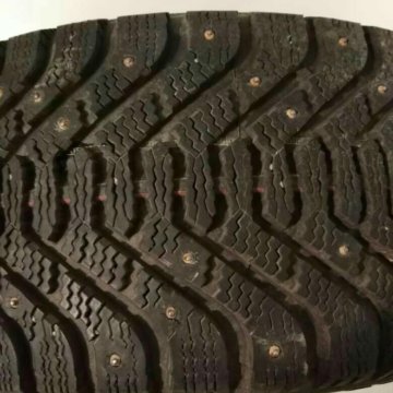 Резина 225 65 r17 шипованные. Goodyear 235 65 17 зимние шипованные. Шины Данлоп зимние шипованные 17 225/65. Шипованные Goodyear 235/65 r17. Резина зимняя Гудиер шипованная 17.