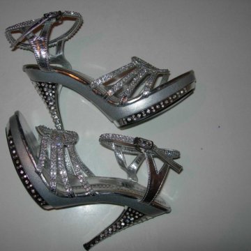 Туфли серебристые