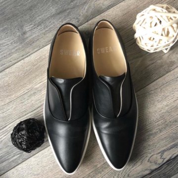 Слипоны Swear