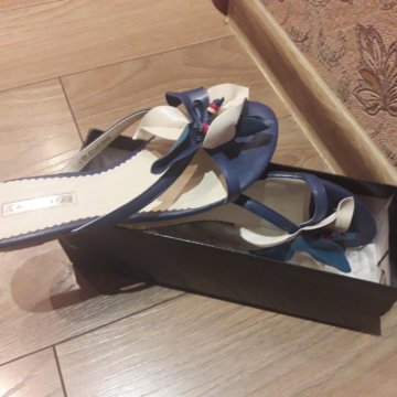 Шлепанцы женские