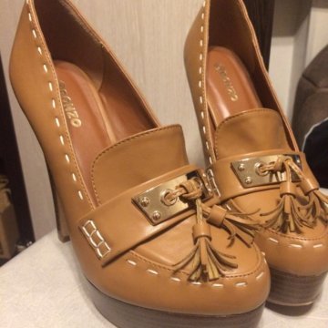 Женские туфли