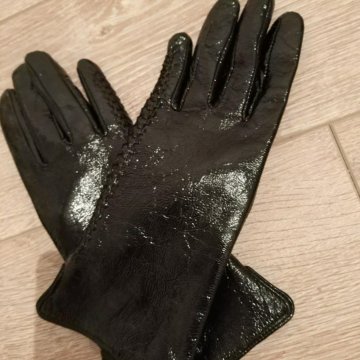 Перчатки лаковые р.7 1/2