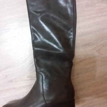 Продаю сапоги новые