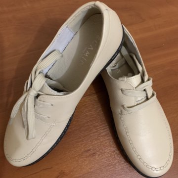 Женские туфли, 36 размер, кремовый цвет, кожаные.