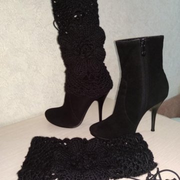 Полусапожки замшевые с чулками