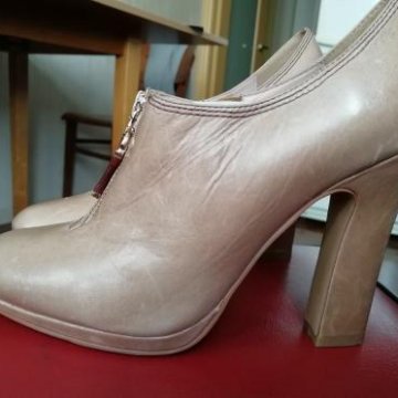 Продаю Ботильоны/Туфли