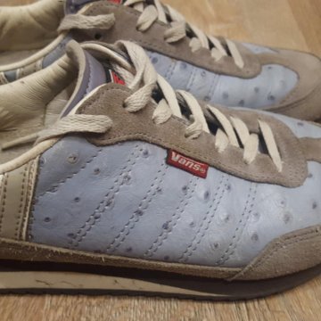 кроссовки Vans