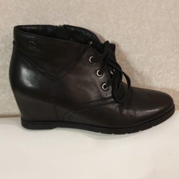 Ботинки мало б/у