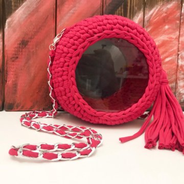 Клатч плетённый