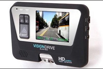 Видеорегистратор visiondrive vd 9000fhd пищит и не включается