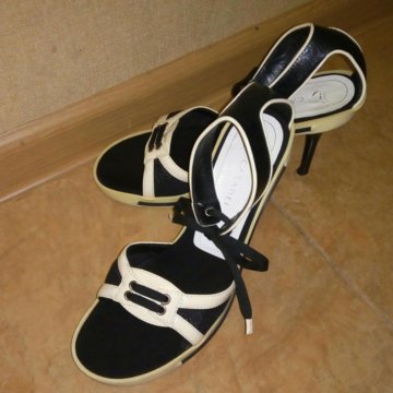 Босоножки Casadei