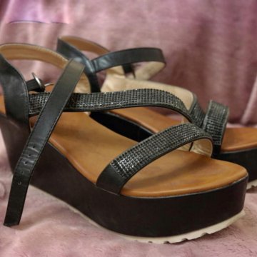 Летние босоножки