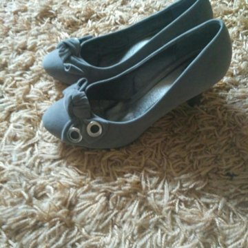 Туфли на каблуке