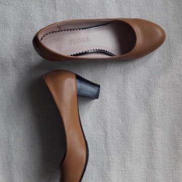 Туфли на каблуке