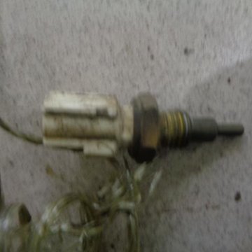 Датчик температуры двигателя тойота королла. Датчик температуры двигателя тойота королла. Toyota 89424-60010. Датчик температуры двигателя тойота королла. Датчик охлаждающей жидкости toyota corolla.