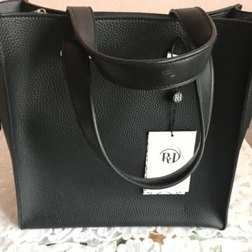 Сумка стильная , новая.