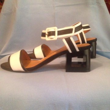 Босоножки michele