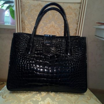 Сумка новая. Крокодил натуральный. Новая.