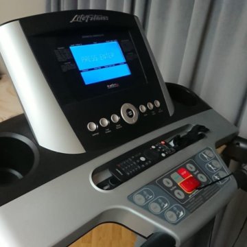 Life Fitness t3 Treadmill