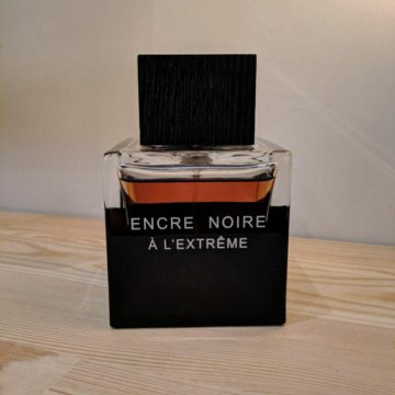 Lalique encre noire extreme