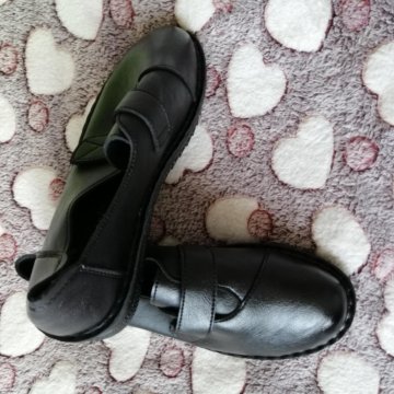 Новые полуботиночки 38