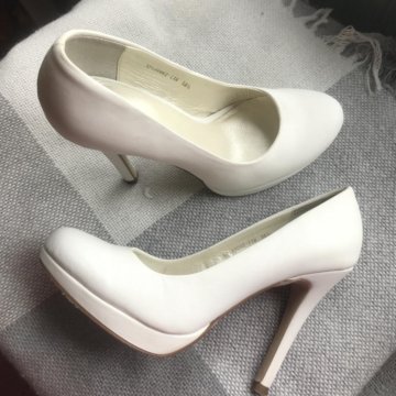 Туфли белые Blossem