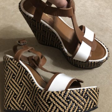 Босоножки Tervolina. Новые. 37