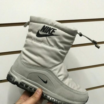 Дутики Найк