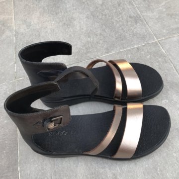 Босоножки Ecco