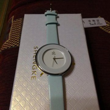 Стильные женские часы Shengke