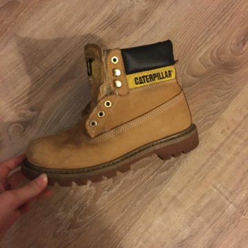 Зимние ботинки