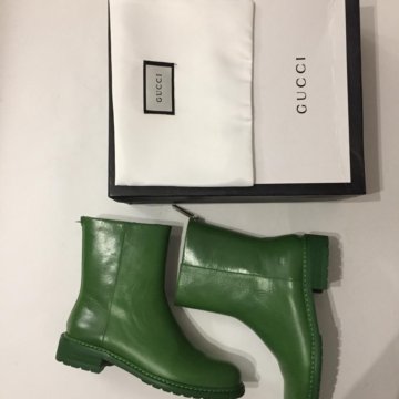 Новые кожаные зеленые сапоги Gucci