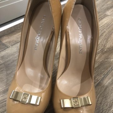 Женские туфли