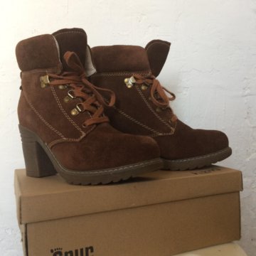 Зимние ботинки