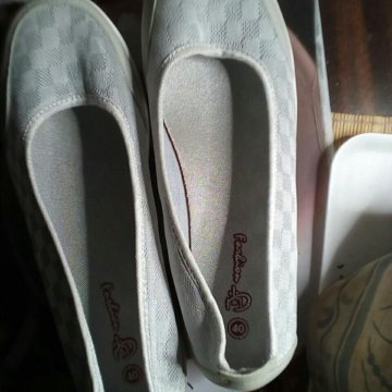 Женская обувь- слипоны-37.5-38 разм.(светло серые)
