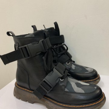 Ботинки новые кожаные оригинал