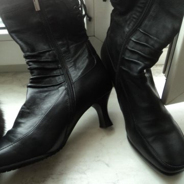 сапоги полусапожки на 39 р-р кожа