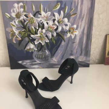 Босоножки замшевые б/у