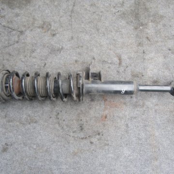 Задние амортизаторы бмв е32