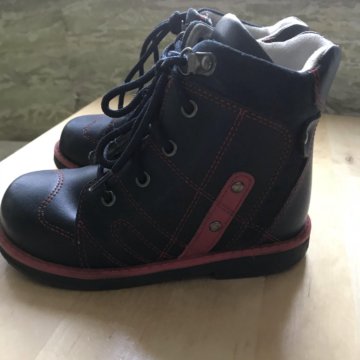 Ортопедические ботинки