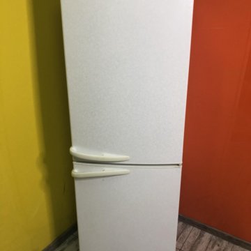 Холодильник Атлант мхм 162 – купить в Москве, цена 5 500 руб., продано ...