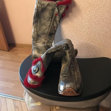 Сапоги осенние- бренд Италия-р. 38.