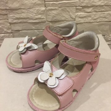 Босоножки детские 25 размер