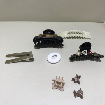 Заколки для волос