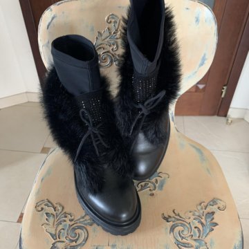 Ботинки Poletto новые кожа