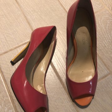 Туфли Enzo Angiolini лакированные малиновые
