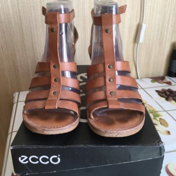 Босоножки ЕССО