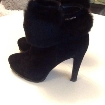 Натуральные полусапожки 38 размер