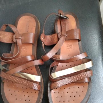 Босоножки BRADO